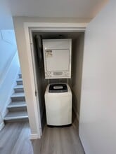 18 Gilroy Dr in Toronto, ON - Building Photo - Building Photo