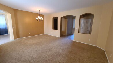 3653 E Sparrow Pl in Chandler, AZ - Building Photo - Building Photo