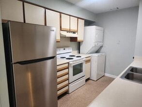 1211 King George Blvd in Savannah, GA - Building Photo - Building Photo