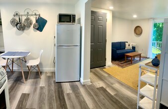 17 Bruce St, Unit 3 in Machias, ME - Building Photo - Building Photo