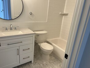 7310 York Ave S in Edina, MN - Building Photo - Building Photo