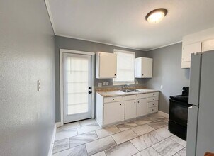 2323 Spain St in Baton Rouge, LA - Building Photo - Building Photo