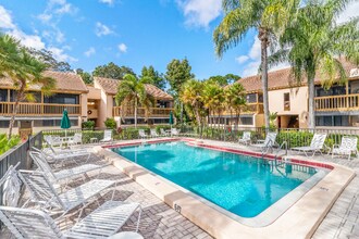 3075 Willow Green Dr in Sarasota, FL - Building Photo - Building Photo