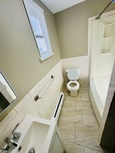 194 Mill St, Unit 1 in Paterson, NJ - Building Photo - Building Photo