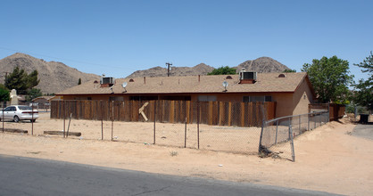 20271 Serrano Rd in Apple Valley, CA - Building Photo - Building Photo