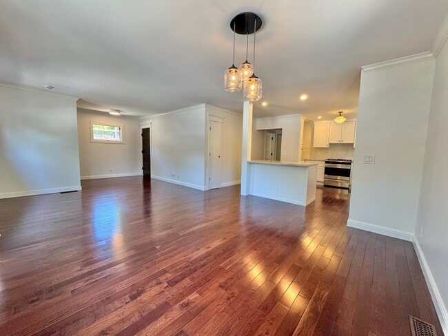 21 Sierra Ave in San Anselmo, CA - Building Photo - Building Photo