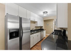 3120 Hennepin Ave in Minneapolis, MN - Building Photo - Building Photo