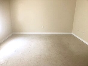 44068 S Baptist Rd, Unit 7 in Hammond, LA - Foto de edificio - Building Photo