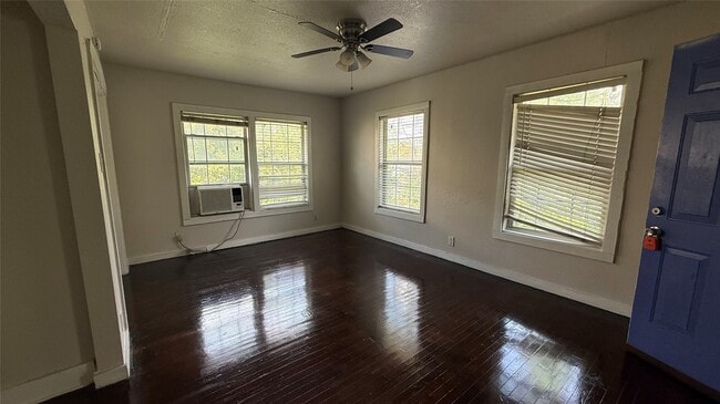 1624 Holman St in Houston, TX - Building Photo - Building Photo