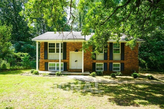 property at 105 Silverleaf Dr