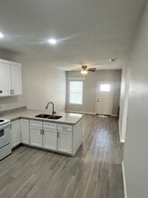 1810 Atrium Pl Dr, Unit 12 in Harlingen, TX - Foto de edificio - Building Photo