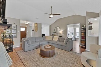 6700 Aimpoint Dr in Plano, TX - Building Photo - Building Photo