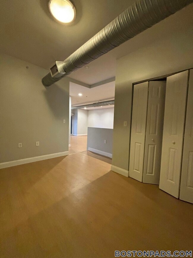 26 Portland St, Unit 252