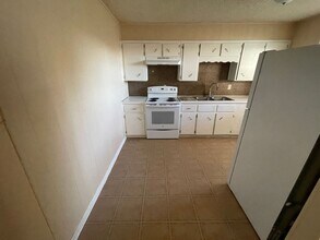 425 W Avenue C in Killeen, TX - Foto de edificio - Building Photo