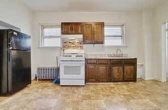 48 Carlton Ave in Jersey City, NJ - Building Photo - Building Photo