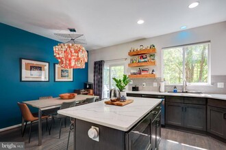 45719 Paddington Station Terrace in Sterling, VA - Building Photo - Building Photo
