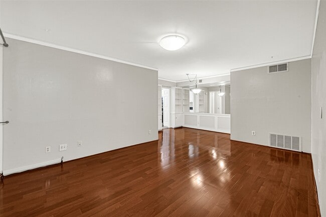 property at 800 Post Oak Blvd