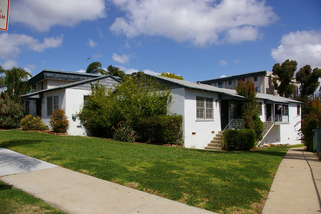 7916-7930 La Mesa Blvd in La Mesa, CA - Building Photo - Building Photo