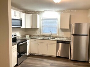 6221 Old Coach Rd in Charlotte, NC - Building Photo - Building Photo