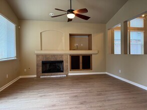 6804 Copper Glen Cir in Roseville, CA - Building Photo - Building Photo