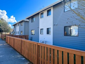 Arise Station in Everett, WA - Building Photo - Building Photo