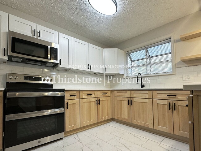 1239 Glen Laura Rd in Jacksonville, FL - Building Photo - Building Photo