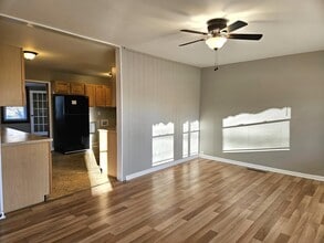 2906 La Rosa Dr in Grove City, OH - Building Photo - Building Photo