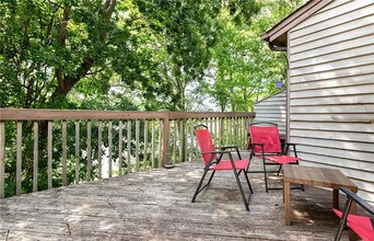 205 Misty Point Ln in Newport News, VA - Foto de edificio - Building Photo