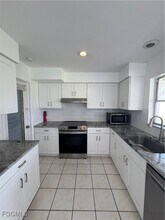 436 Bayshore Dr in Cape Coral, FL - Building Photo - Building Photo