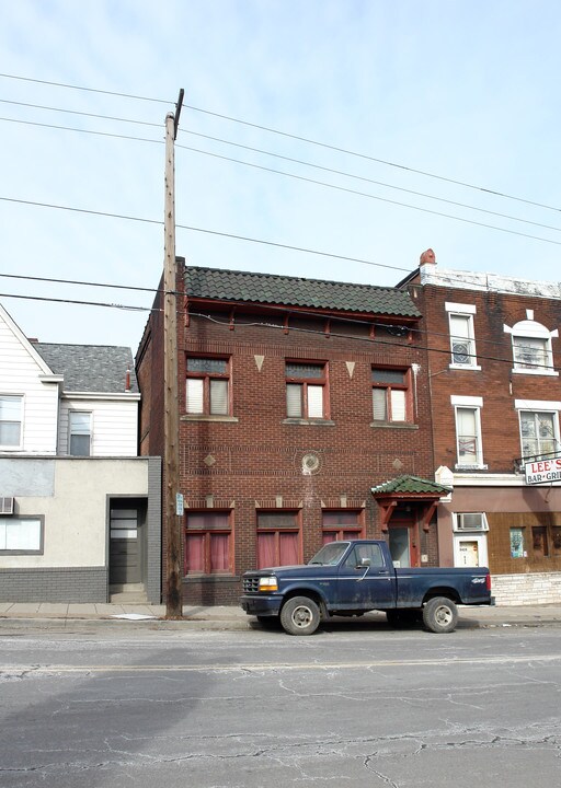 430 Brownsville Rd in Pittsburgh, PA - Building Photo