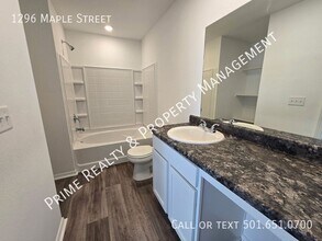 1296 Maple St in Haskell, AR - Foto de edificio - Building Photo