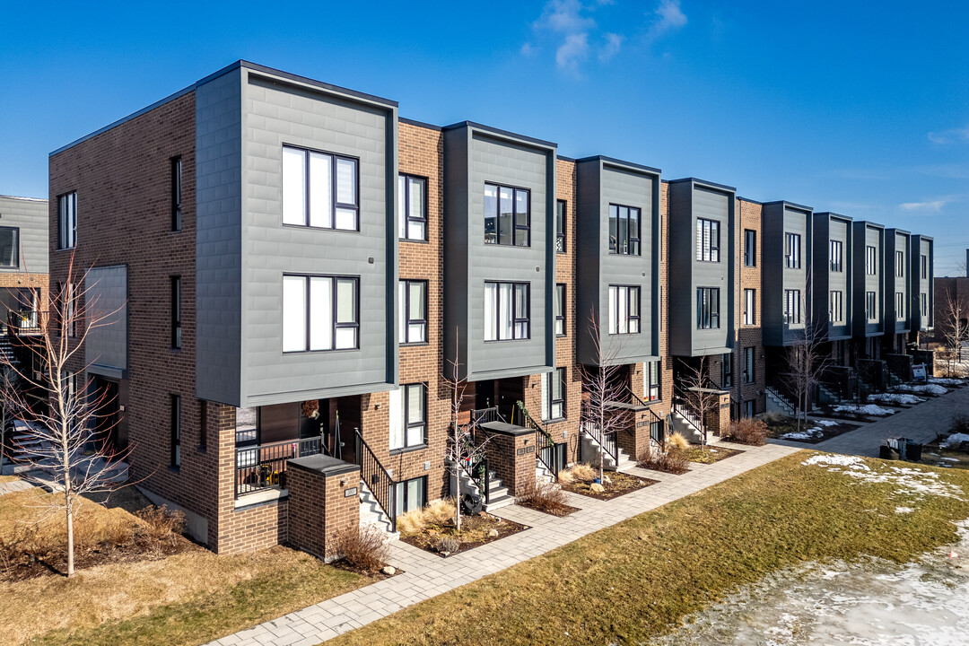 467 Jenkins Av in Lachine, QC - Building Photo