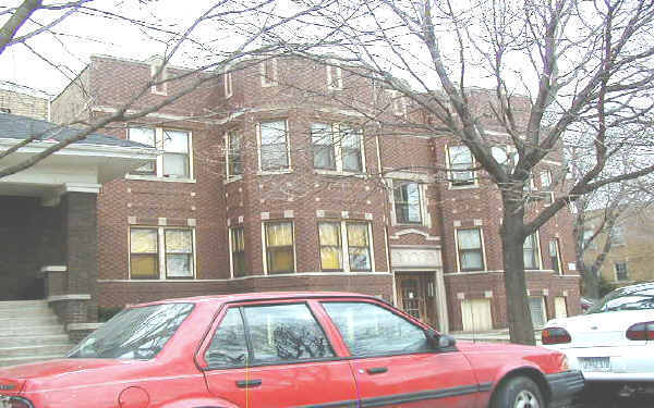 6102-6104 S Sacramento Ave in Chicago, IL - Building Photo