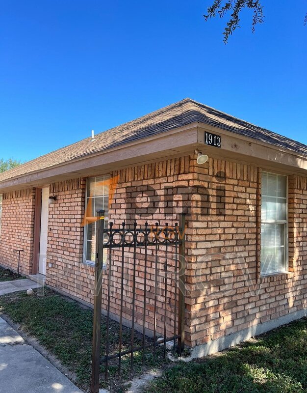1913 Villa Linda Ave in Edinburg, TX - Building Photo - Building Photo