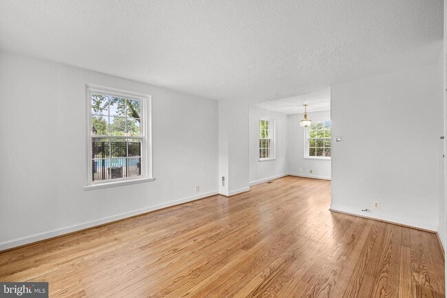 3061 S Woodrow St in Arlington, VA - Building Photo - Building Photo