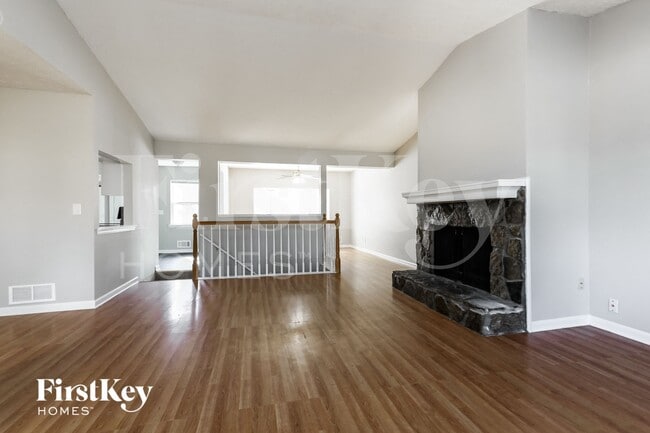 334 Spring Ridge Dr in Lawrenceville, GA - Building Photo - Building Photo