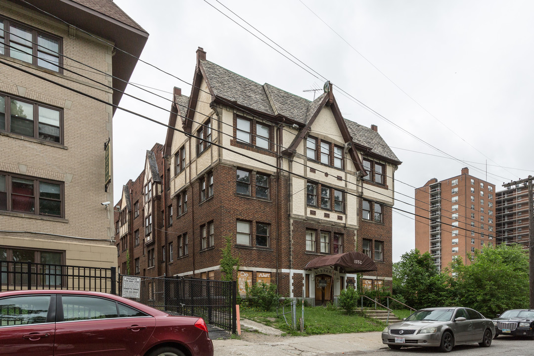 Linnette Apartments in Cleveland, OH - Building Photo