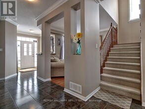 214 Pendra Way in Ottawa, ON - Building Photo - Building Photo