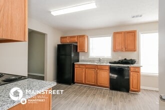 65 Burdell Dr in Covington, GA - Foto de edificio - Building Photo