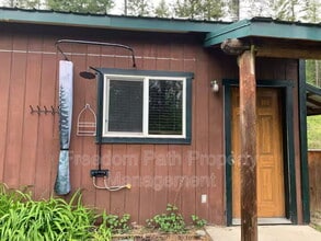 298 Woods Rd in Priest River, ID - Building Photo - Building Photo