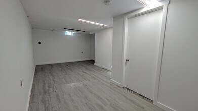 3634 SE 72nd Ave in Portland, OR - Building Photo - Building Photo