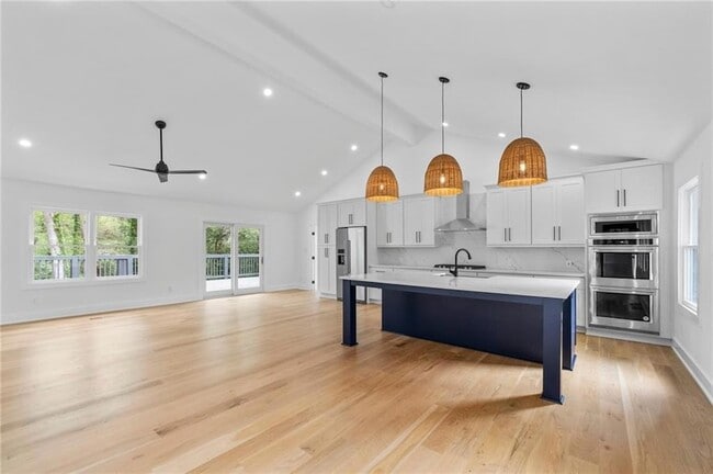 1194 Clearview Dr NE in Atlanta, GA - Building Photo - Building Photo