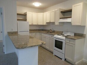 1118 N H St, Unit 2 in Lake Worth Beach, FL - Building Photo - Building Photo