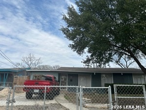 275 Brandywine Ave in San Antonio, TX - Building Photo - Building Photo
