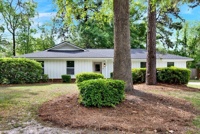 33 Beaver Run Dr in Savannah, GA - Foto de edificio - Building Photo