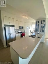 155 Caroline St S in Waterloo, ON - Building Photo - Building Photo