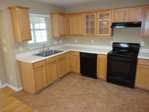 6404 Winding Arch Dr in Durham, NC - Foto de edificio - Building Photo