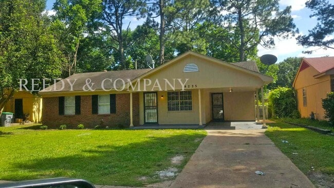 property at 4225 Arrowhead Rd