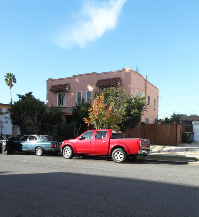 1851 N New Hampshire Ave in Los Angeles, CA - Building Photo