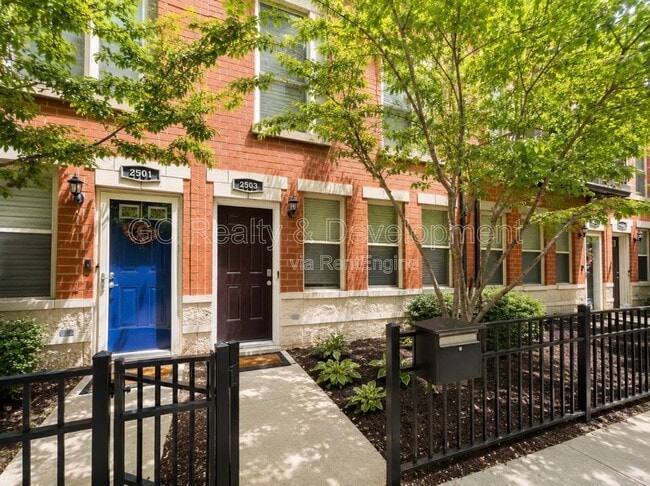 property at 2503 S Calumet Ave